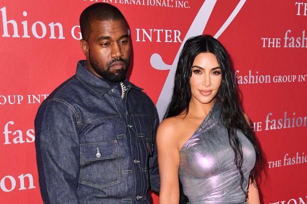 Kanye West ja Kim Kardashian ovat yksi maailman seuratuimmista pariskunnista. 