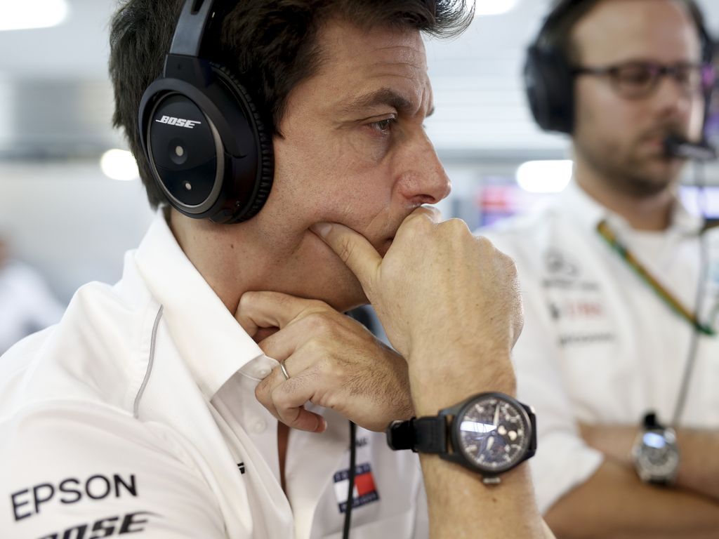 Mercedes-pomo pelkää pahinta: Meksikon GP:n lähdössä voidaan nähdä täystuho - ”Yritän miettiä mielessäni”
