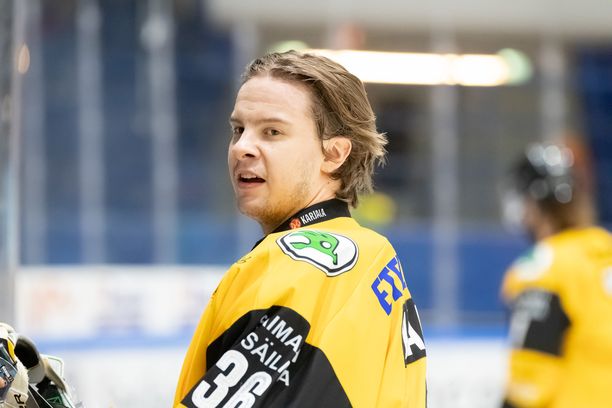 Karolus Kaarlehto on pelannut aiemmin urallaan 22 ottelua SaiPan maalilla. Jukurit testaa Paimion Hakan kasvatin torjuntavirettä seuraavien päivien ajan.