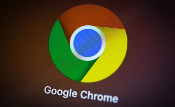 Google ohjeistaa päivittämään Chrome-selaimen.