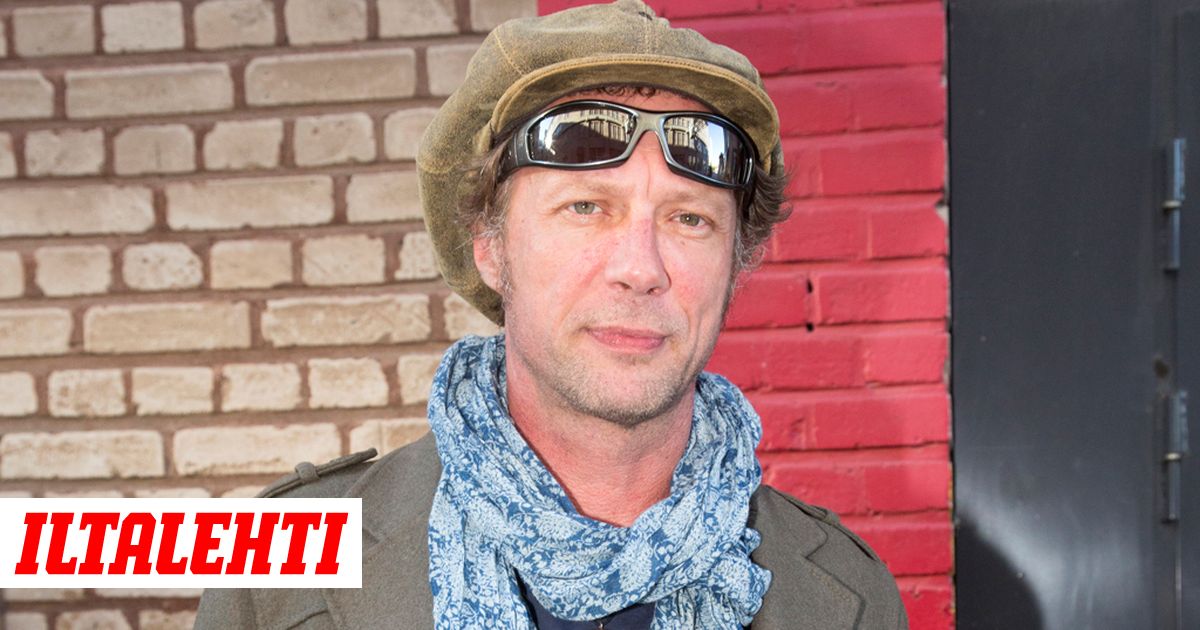 Näin laulaa Antti Reini: Musiikkivideolla mukana myös ...