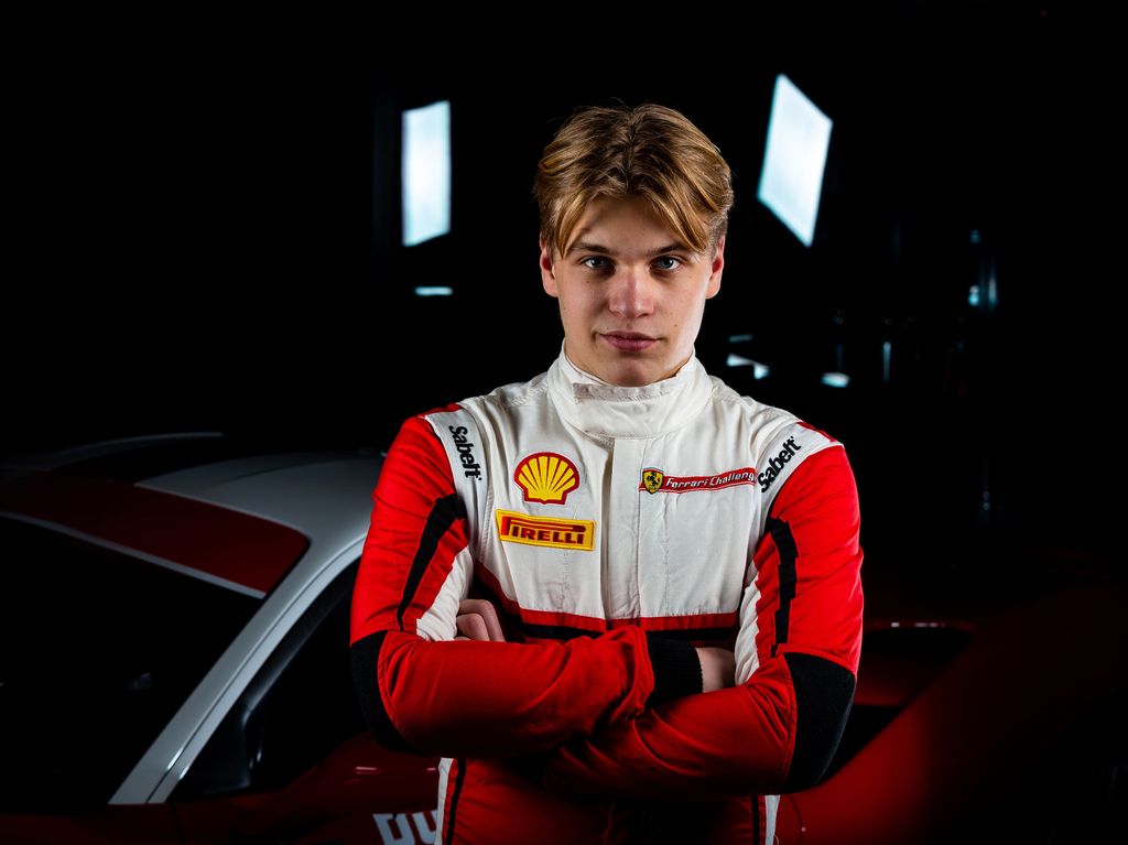 Huima temppu! Luka Nurmi, 16, voitti Ferrari-sarjan kisan
