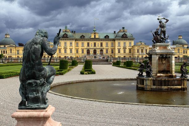 Kaksi naista tunkeutui Drottningholmin linnaan