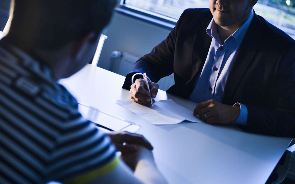 Kolumni: Nuorten on liian vaikea päästä töihin: ”Helpompi päästä lääkikseen kuin Lidliin”