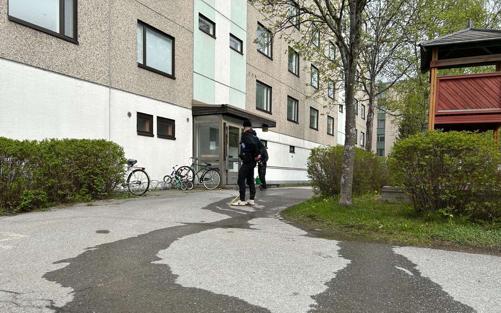 Rappu­käytävästä löydettiin kaksi veristä miestä Kuopiossa – Poliisi tutkii