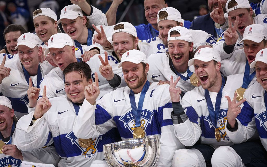 Leijonien kultajuhla villitsi kymmeniä­tuhansia paikan päällä – Tämä oli tilanne koti­katsomoissa