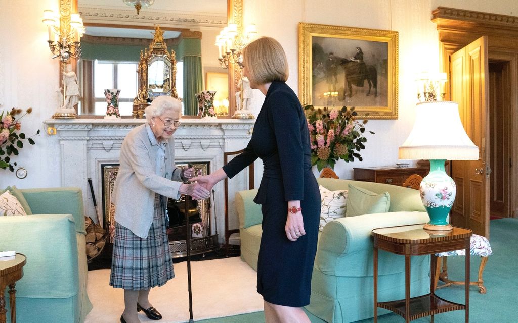 Kuvat Liz Trussin tapaamisesta Elisabetin kanssa jäivät historiaan – Ex-pääministeri paljastaa nyt kuningattaren antaman lupauksen