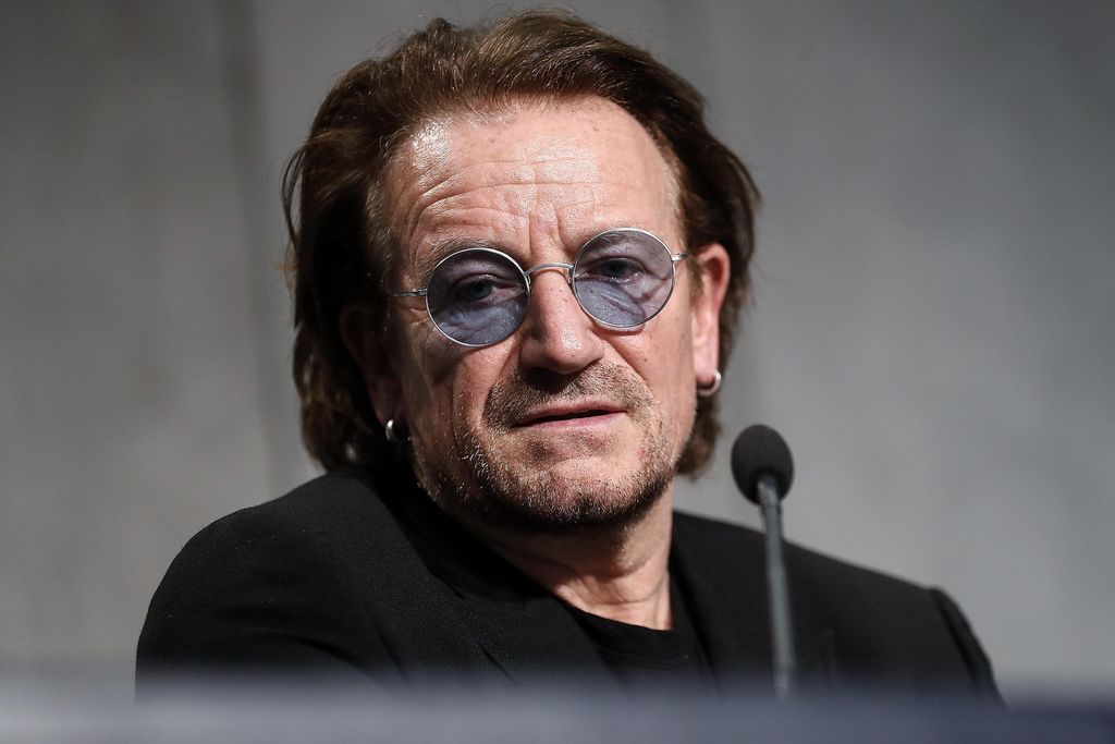 U2-yhtyeen Bonon yllättävä tunnustus: häpeää kappaleitaan