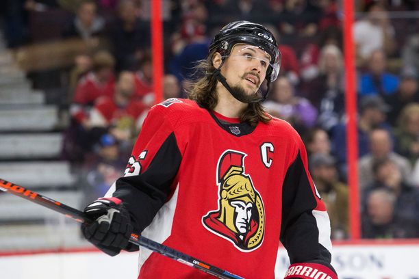 Erik Karlsson siirtyi kesällä Ottawa Senatorsista San Jose Sharksiin.