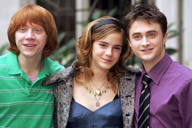 Mikäli telesivisiosarja tulee, ketkä nähdään pääosissa? Tuskin kuitenkaan elokuvien tapaan Rupert Grintia, Emma Watsonia ja Daniel Radcliffea. Kuva vuodelta 2005.