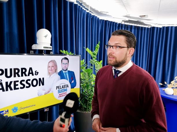 Ruotsidemokraattien puheenjohtaja Jimmie Åkesson oli keskiviikkona perussuomalaisten vieraana Helsingissä.