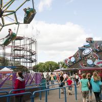 Särkänniemi täyttyi ja turvavälit unohtuivat