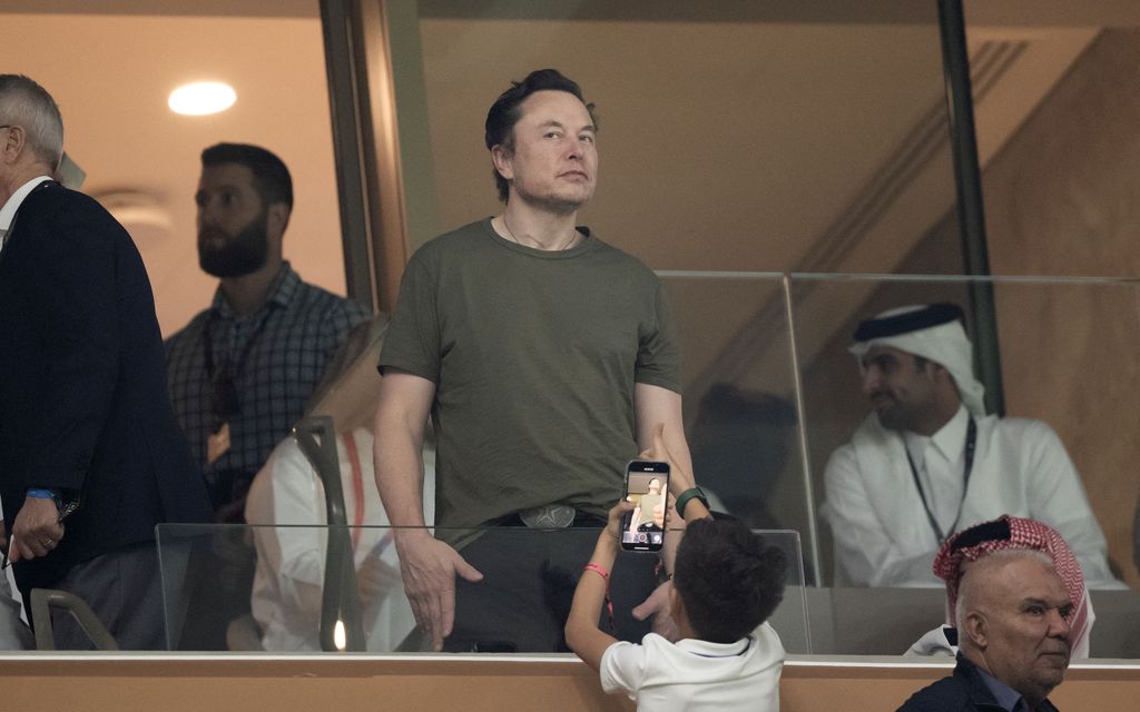 Kiusallinen kuva leviää Elon Muskista – ”Toivottavasti et tiennyt, kuka tuo oli”