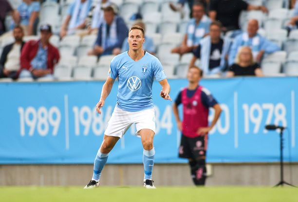 Niklas Moisander Malmö FF:n paidassa HJK:ta vastaan.