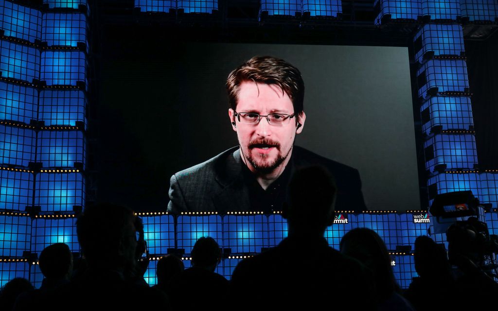 Edward Snowden vannoi valan Venäjälle ja sai maan passin – ei voida luovuttaa enää Yhdysvaltoihin