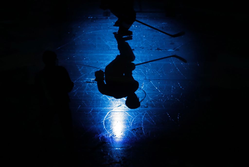 Expressen: Kahta korkean tason jääkiekkoilijaa epäillään naisen raiskauksesta ruotsinlaivalla - pidätettiin viikonloppuna