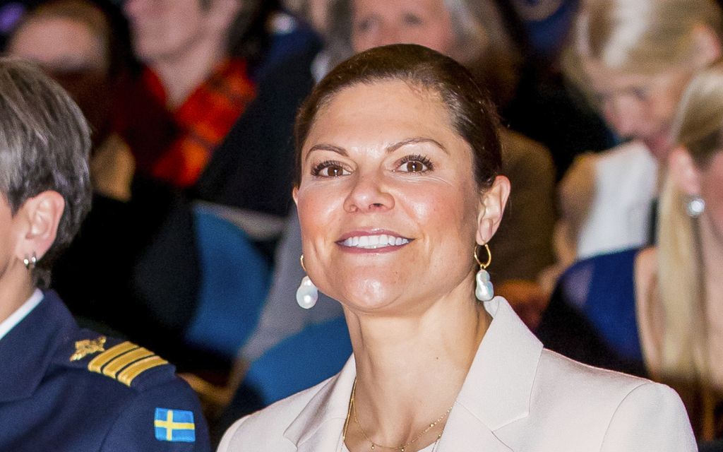 Kruunun­prinsessa Victoria kunnioitti itsenäistä Suomea asuvalin­nallaan