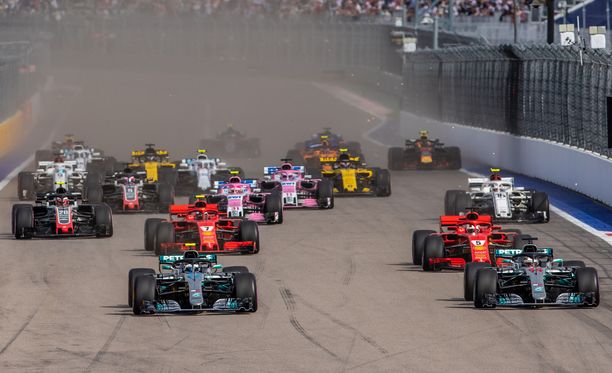 Myös ensi vuonna ajetaan 21 F1-osakilpailua.