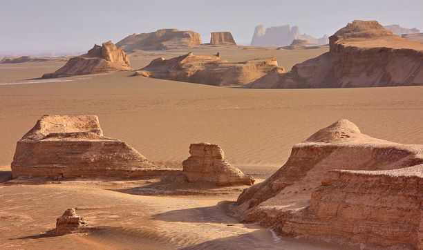 Iso Hiekka-aavikko Iranin kaakkoisosassa on nyt virallisesti maailman kuumin paikka. 