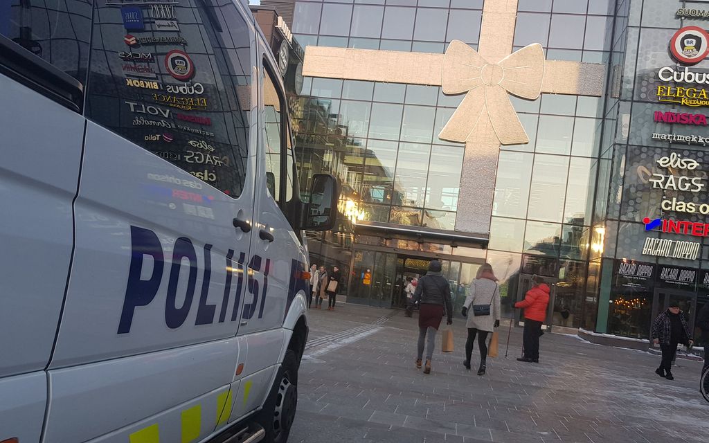 10 hengen nuorisojoukko ryösti alaikäiset väki­valtaisesti Oulussa, saaliiksi pipo – Poliisi: ”Menee ihan hulluksi”