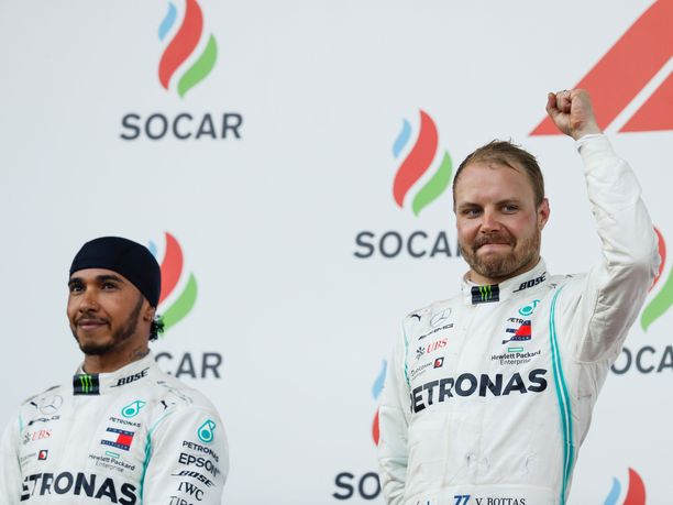 Sekä Lewis Hamilton että Valtteri Bottas ovat saavuttaneet tällä kaudella kaksi kakkossijaa ja kaksi ykkössijaa. Bottas johtaa MM-sarjaa yhdellä pisteellä, koska ajoi kauden avausosakilpailussa yhden pisteen arvoisen nopeimman kierroksen.