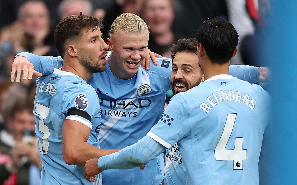 Manchesterin derbyssä tyrmäys – Liverpoolin voittokulku jatkuu