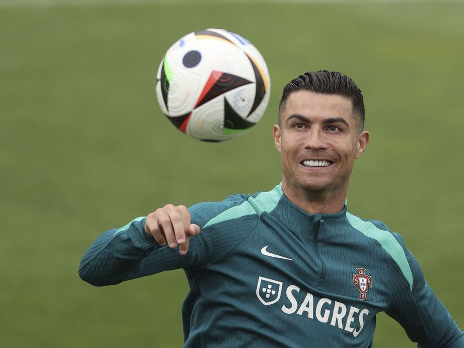 cristiano-ronaldo-palaa-portugalin-kokoonpanoon