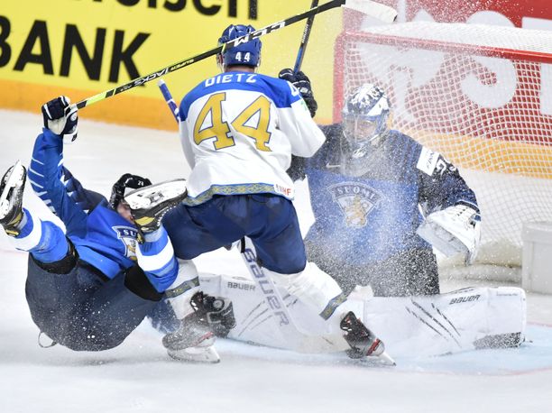 Kazakstan kaatoi Suomen MM-jäillä.