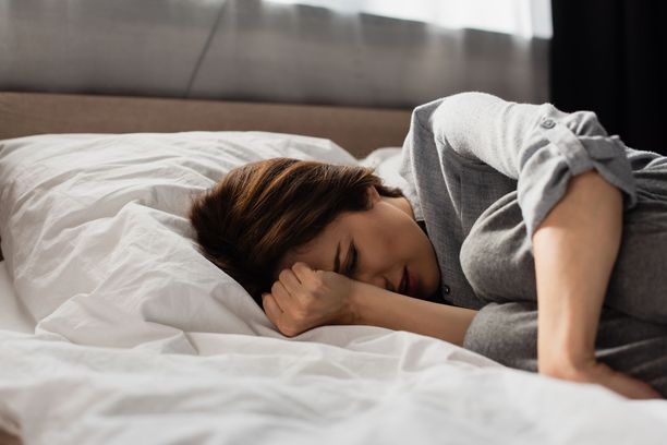 Krooninen väsymysoireyhtymä (ME/CFS) on yleisempi naisilla kuin miehillä.