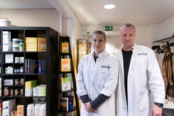 Taija ja Jani Somppi kokevat olevansa Käypä hoito -järjestelmän uhreja. T3-hormoneja potilailleen määränneen Taija Sompin ammattioikeuksia rajoitettiin heinäkuussa. Tammikuussa Sompin klinikalle tehtiin Valviran määräämä tilatarkastus.