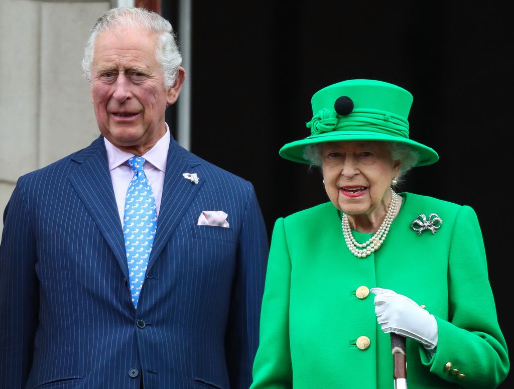 Kuningatar Elisabet saavutti uuden virstanpylvään elämässään – tuleeko hänestä maailman pisimpään hallinnut monarkki? 