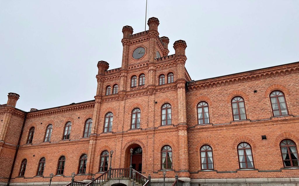 Äiti teki hälyttäviä hakuja ennen kodin tulipaloa – Pisti Palomies Samin piikkiin