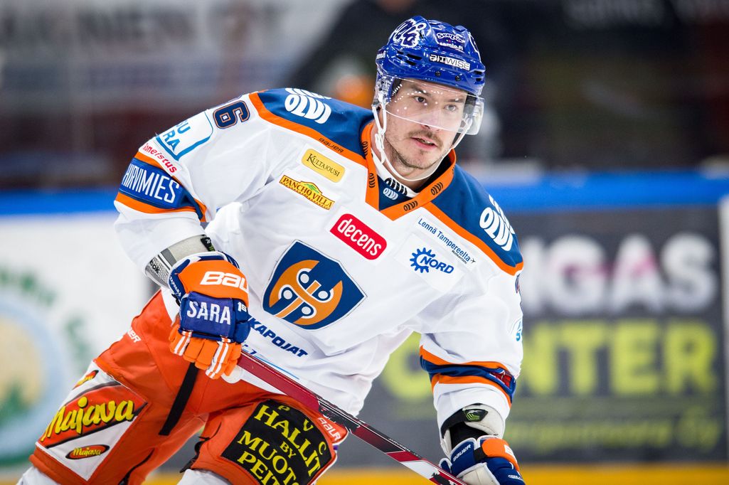 Tapparasta lähtenyt Joonas Järvinen sai kovan siirron - palaa yllättäen KHL:ään