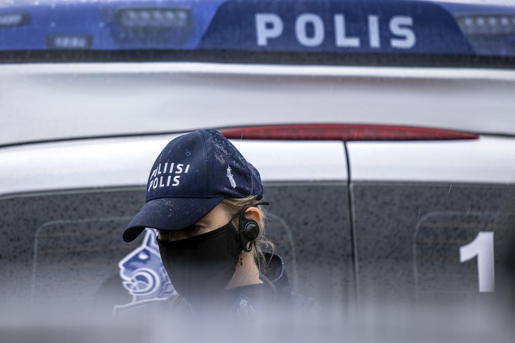 Väkivaltainen yhteenotto huoltoaseman pihalla Espoossa – henkilö yritti ajaa paikalla olleiden yli