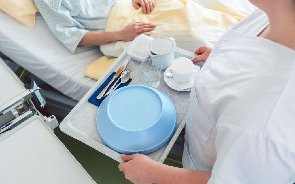 Kohtalokas virhe toisena työpäivänä – Mies tukehtui hoivakodissa