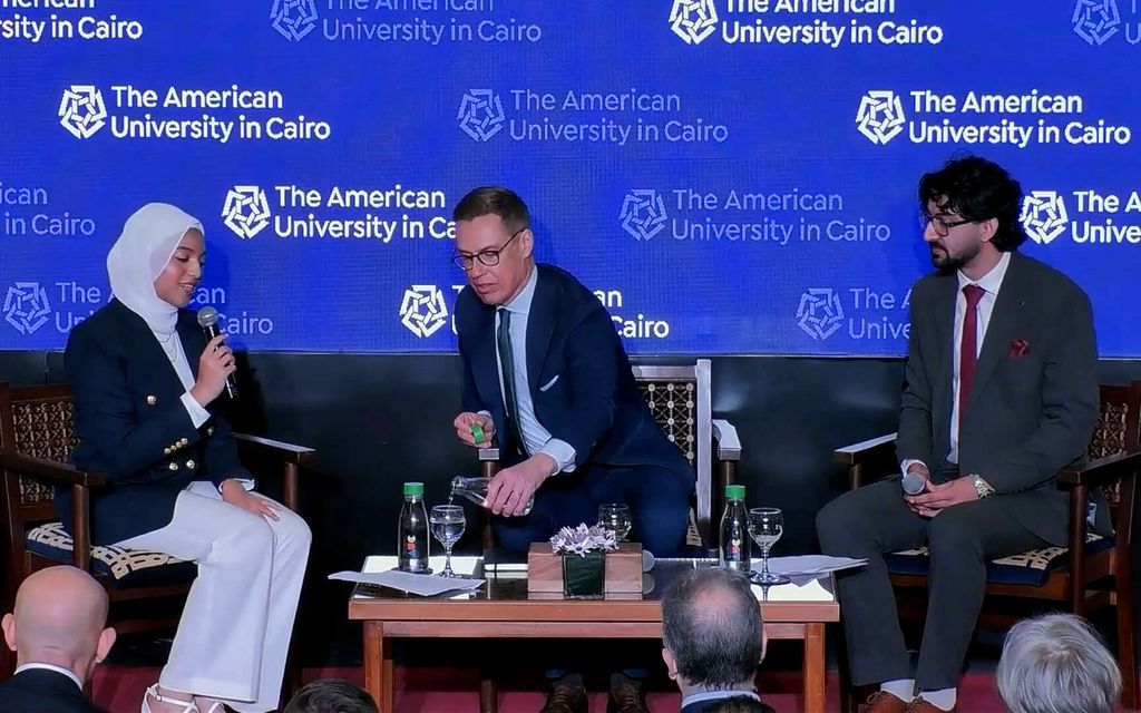 Opiskelijat haastattelivat Stubbia Egyptissä – Presidentin yllättävä ele kiinnitti huomion