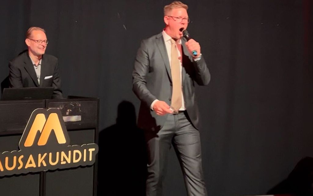 Antti Lindtman lauloi Cha Cha Chan – Katso SDP:n uuden puheenjohtajan villi karaokeveto!