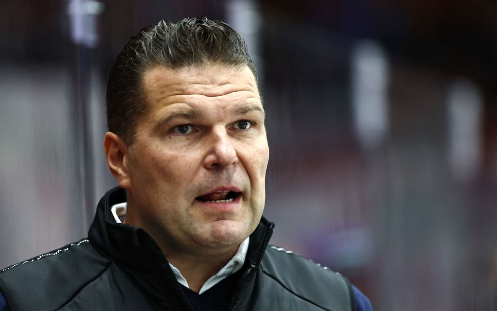 Pikkuseura kaatoi Jokerit – Tomek Valtonen hiilenä