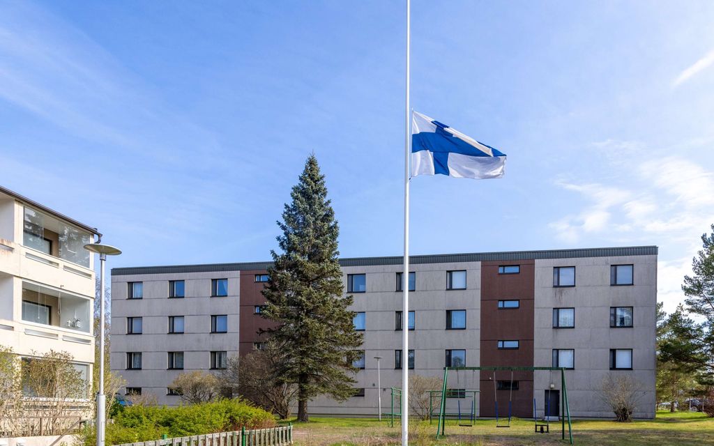 Epäilty murha taiteilija­perheessä: Surullinen näky talon edessä