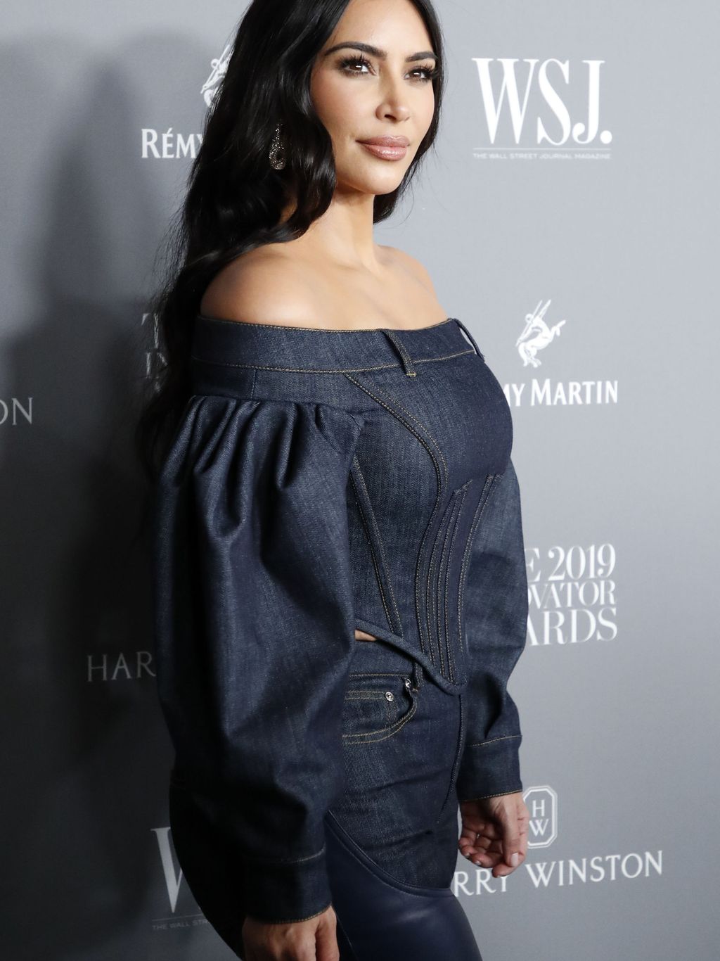 Kim Kardashianin lakiopinnot etenevät – läpäisi haastavana pidetyn kokeen