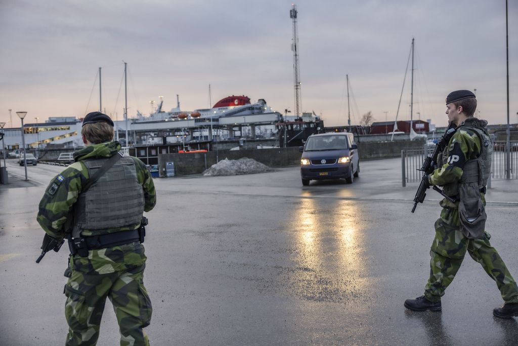 Ruotsi nosti venäläis­hävittäjien takia valmiutta Gotlannissa – tällaisessa tilanteessa Ahvenanmaalle hyökättäisiin