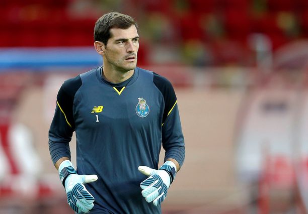 Iker Casillas ei halua lopettaa uraansa vielä.